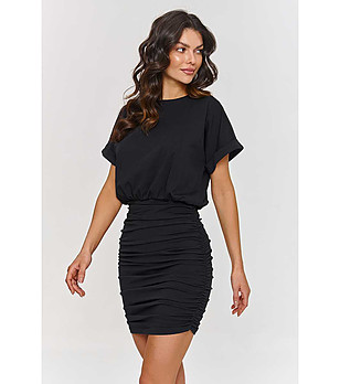 Черна рокля с набори Larisa снимка