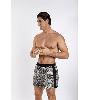 Мъжки плажни шорти с фигурален принт снимка