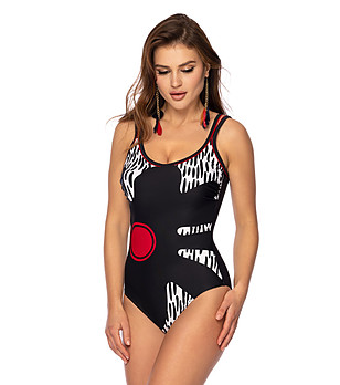 Цял бански в черно, бяло и червено снимка