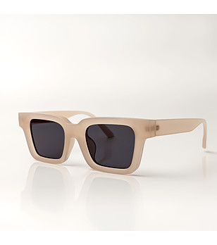 Дамски слънчеви очила в цвят бежова пудра снимка