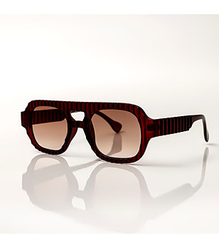 Дамски слънчеви очила в кафяво Riley снимка