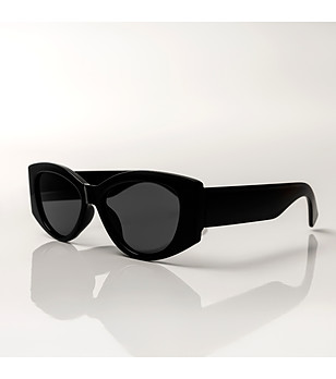 Дамски слънчеви очила Nova в черен цвят снимка