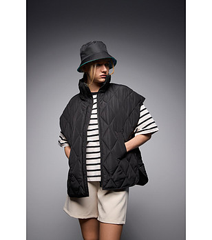 Черна дамска грейка Leona снимка