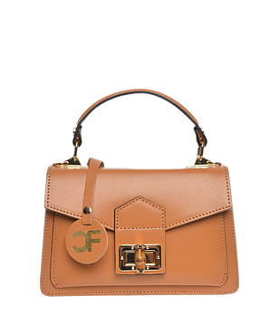 Дамска чанта от естествена кожа в цвят коняк Lina снимка