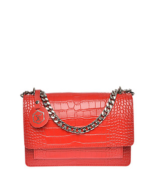 Червена дамска кожена чанта с релеф Reia снимка