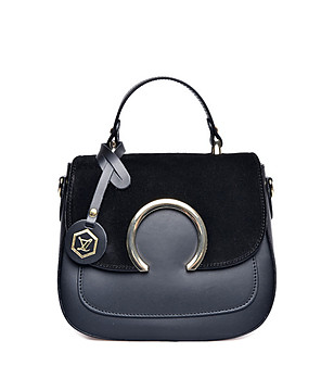 Дамска кожена чанта в черно със златист детайл Ardelia снимка