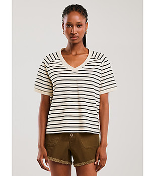 Памучна дамска тениска в бежово на черно райе LERA снимка