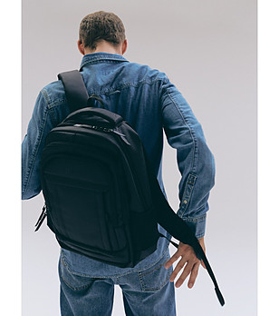 Черна мъжка раница Antonio снимка