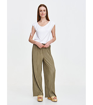 Бяла дамска блуза снимка