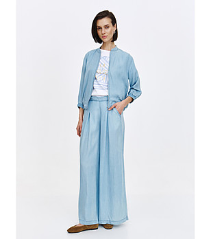 Светлосиньо лятно дамско яке с визия деним снимка