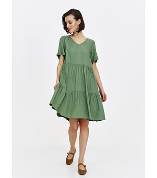 Рокля в зелен нюанс снимка