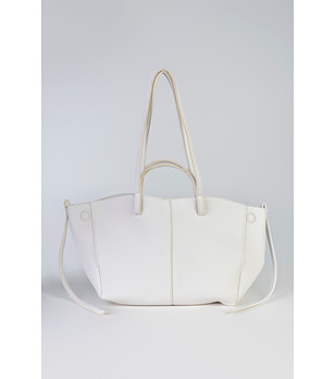 Голяма бяла дамска чанта снимка