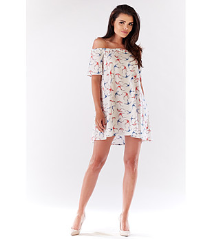 Рокля в екрю с принт в синьо и червено Romea снимка