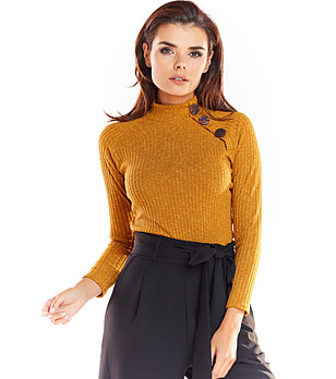 Дамска блуза Noelia в нюанс на камел Adolfina снимка