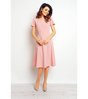 Рокля в розово с къс ръкав снимка