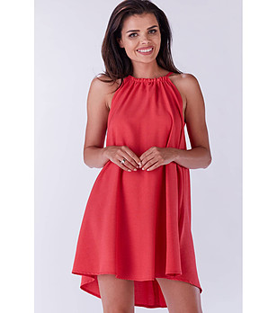 Асиметрична рокля в циклама снимка