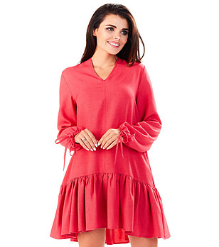 Рокля в цикламен нюанс снимка