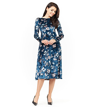 Синя рокля с флорален принт снимка