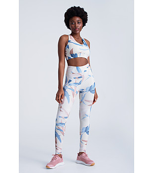 Ефектен дамски клин с флорални мотиви снимка