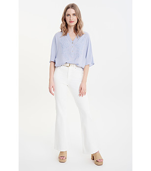 Светлосиня дамска блуза с копчета снимка