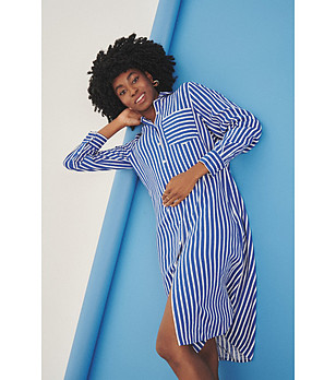 Ежедневна рокля на райе в бяло и синьо с лен снимка