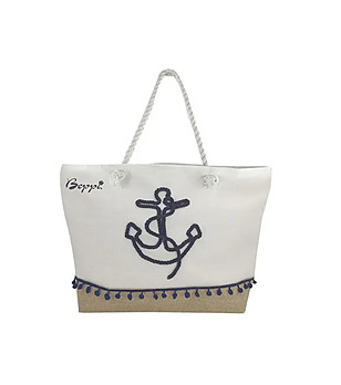 Бяла плажна чанта с декорация снимка