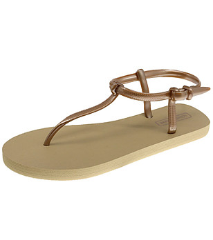 Дамски сандали тип прашка в златисто снимка