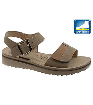 Дамски бежови сандали снимка