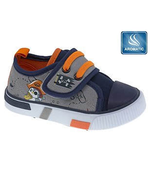 Бебешки обувки в сиво и тъмносиньо снимка