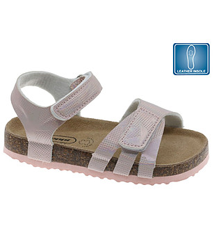 Детски сандали в розов нюанс снимка