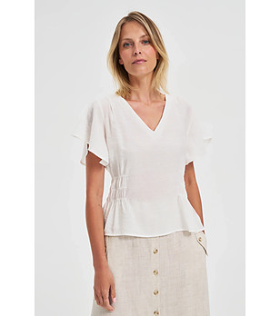 Дамска блуза в цвят крем снимка