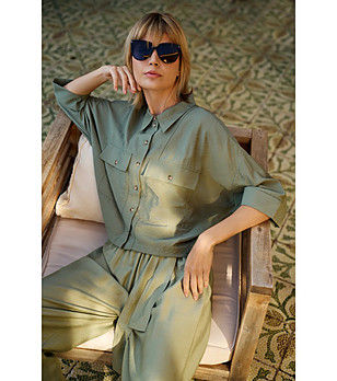 Дамска риза в цвят маслина снимка