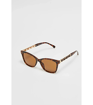 Дамски слънчеви очила в кафяво снимка