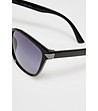Дамски слънчеви очила в черно-1 снимка