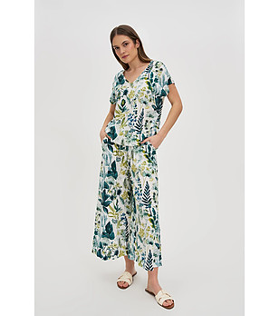 Дамски панталон в цвят слонова кост с принт в зелено снимка