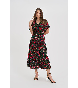 Черна рокля с флорален принт снимка