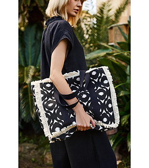 Дамска памучна чанта в черно и слонова кост снимка