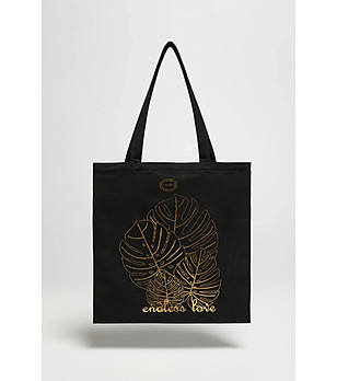 Черна дамска чанта със златиста щампа снимка