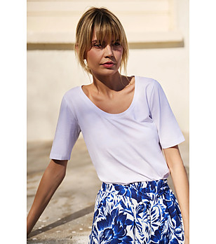 Бяла дамска памучна блуза с изчистен дизайн снимка