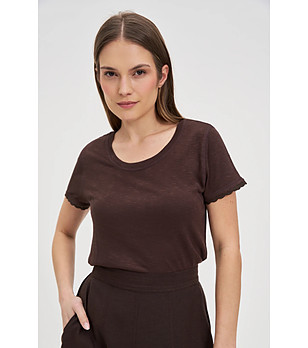 Изчистена дамска блуза в кафяв нюанс снимка