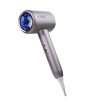 Мощен и лек сешоар с йони CYCLONE снимка