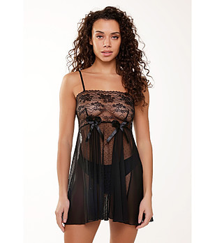 Черна нощница от тюл и дантела снимка