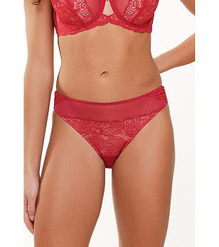 Бикини в розово-червен нюанс с дантела снимка