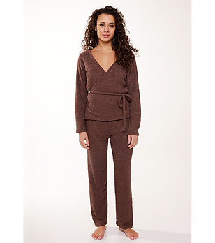 Дамски комплект в кафяво снимка