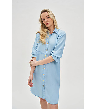 Светлосиня рокля с визия деним снимка