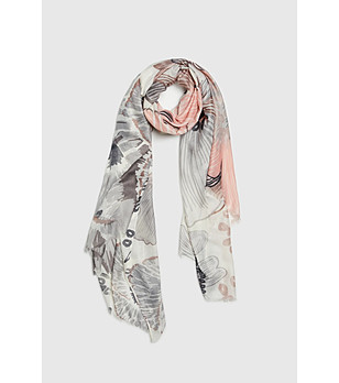 Дамски шал с принт в сиво и пудра снимка