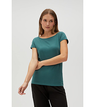 Дамска зелена тениска от памук снимка