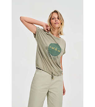 Памучна дамска тениска в цвят каки снимка