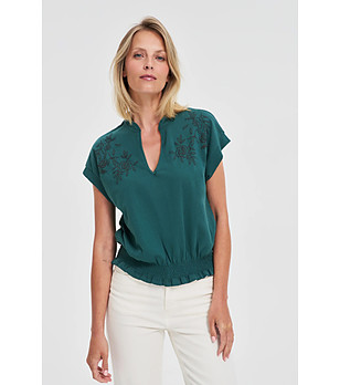 Тъмнозелена дамска памучна блуза с декорация снимка