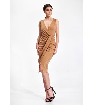 Бежова рокля с драпиране Ines снимка